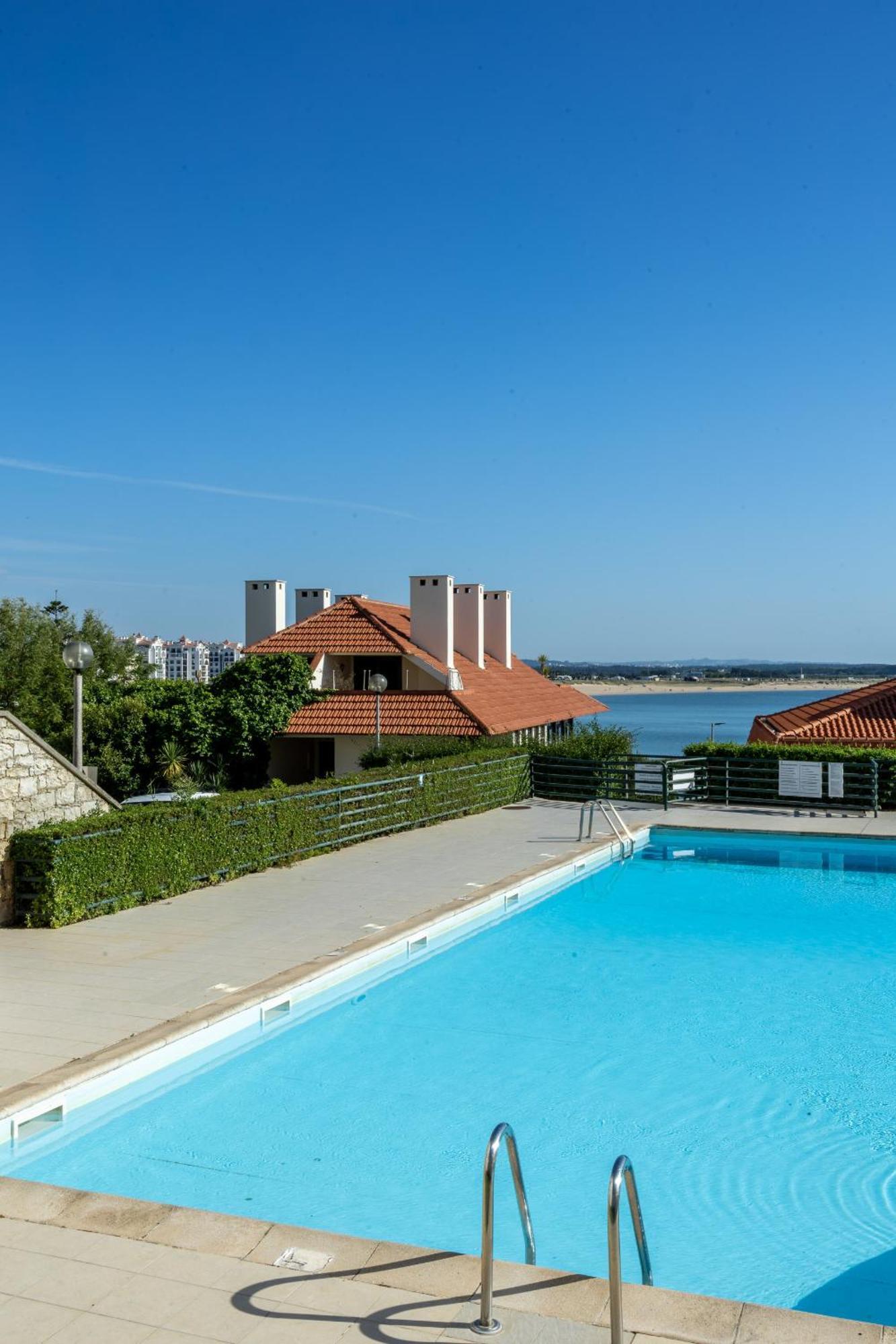 Baia - A Poucos Metros Da Baia Lägenhet São Martinho do Porto Exteriör bild